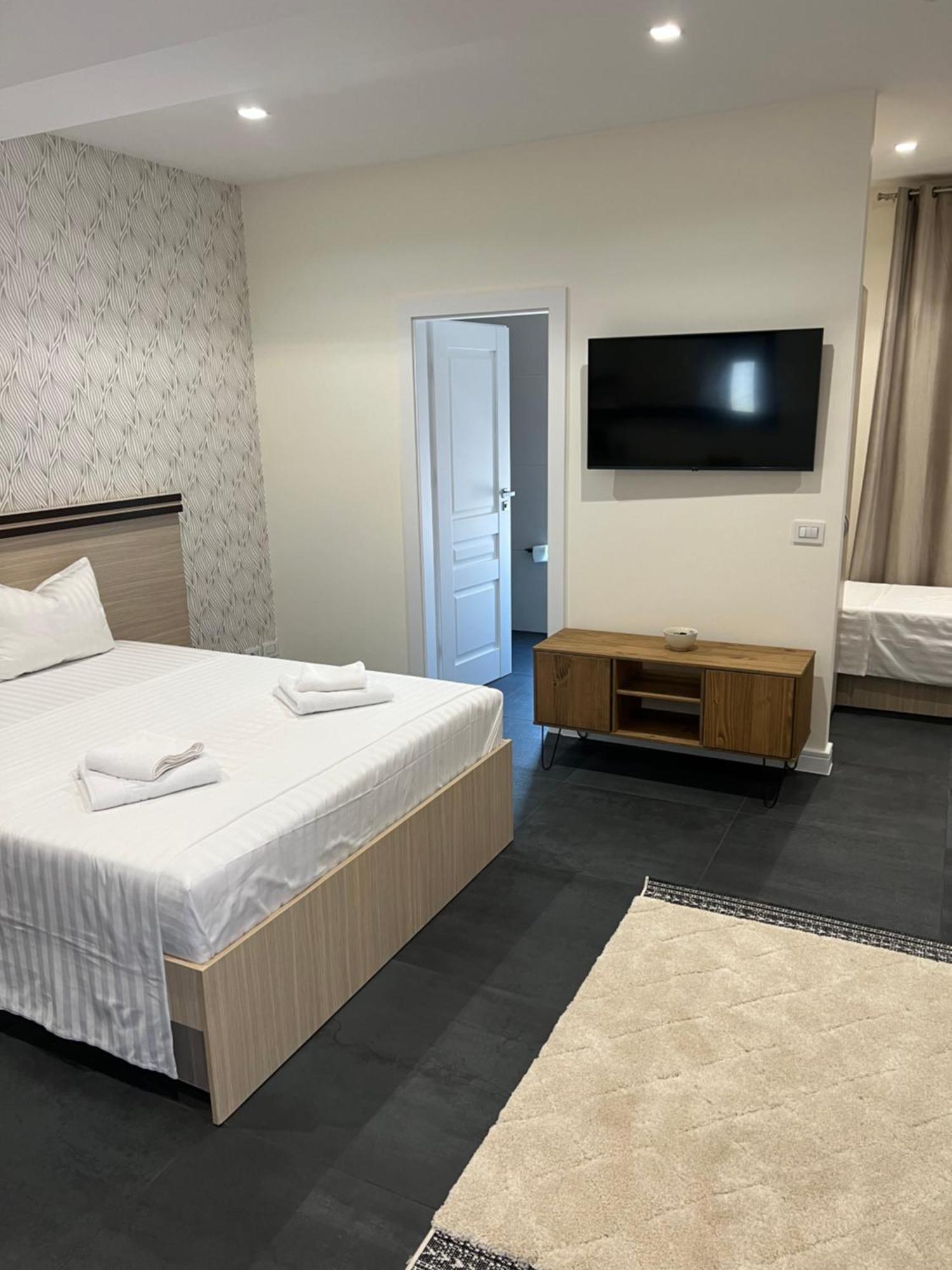Pensiunea Villa D'Amici Mosnita Noua Экстерьер фото