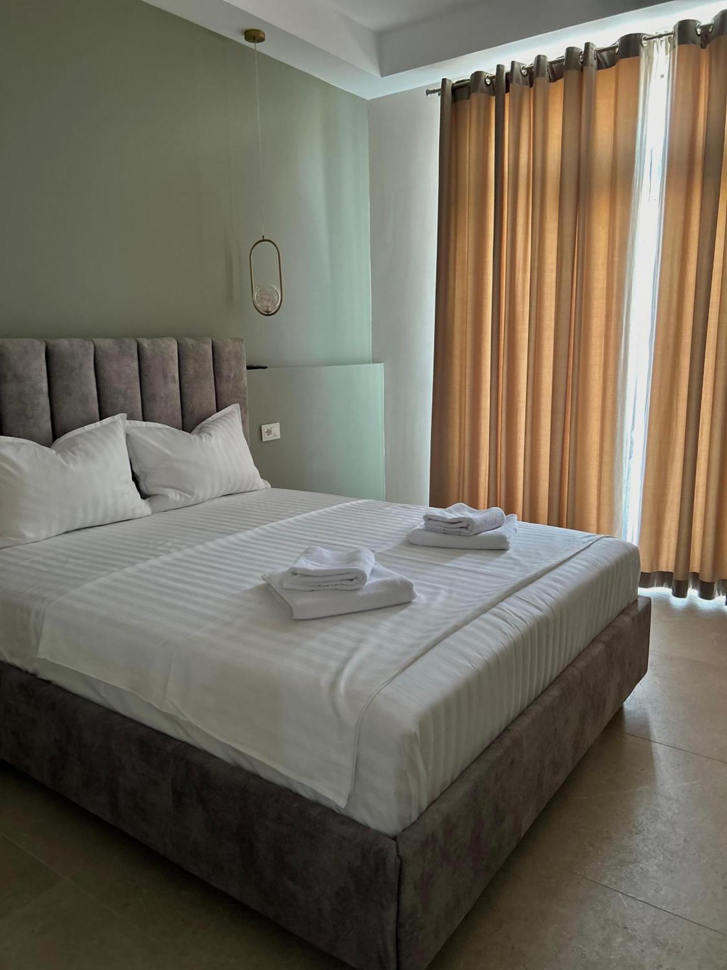 Pensiunea Villa D'Amici Mosnita Noua Экстерьер фото