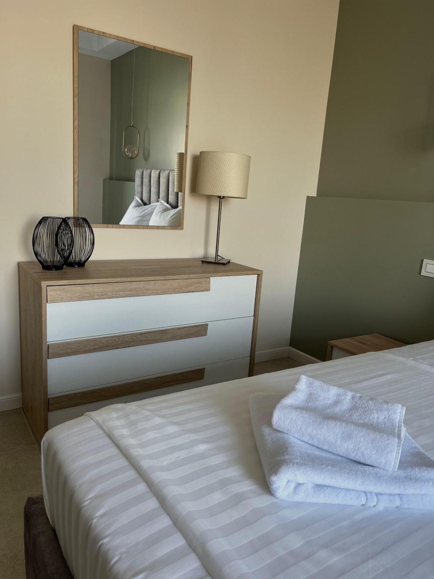 Pensiunea Villa D'Amici Mosnita Noua Экстерьер фото