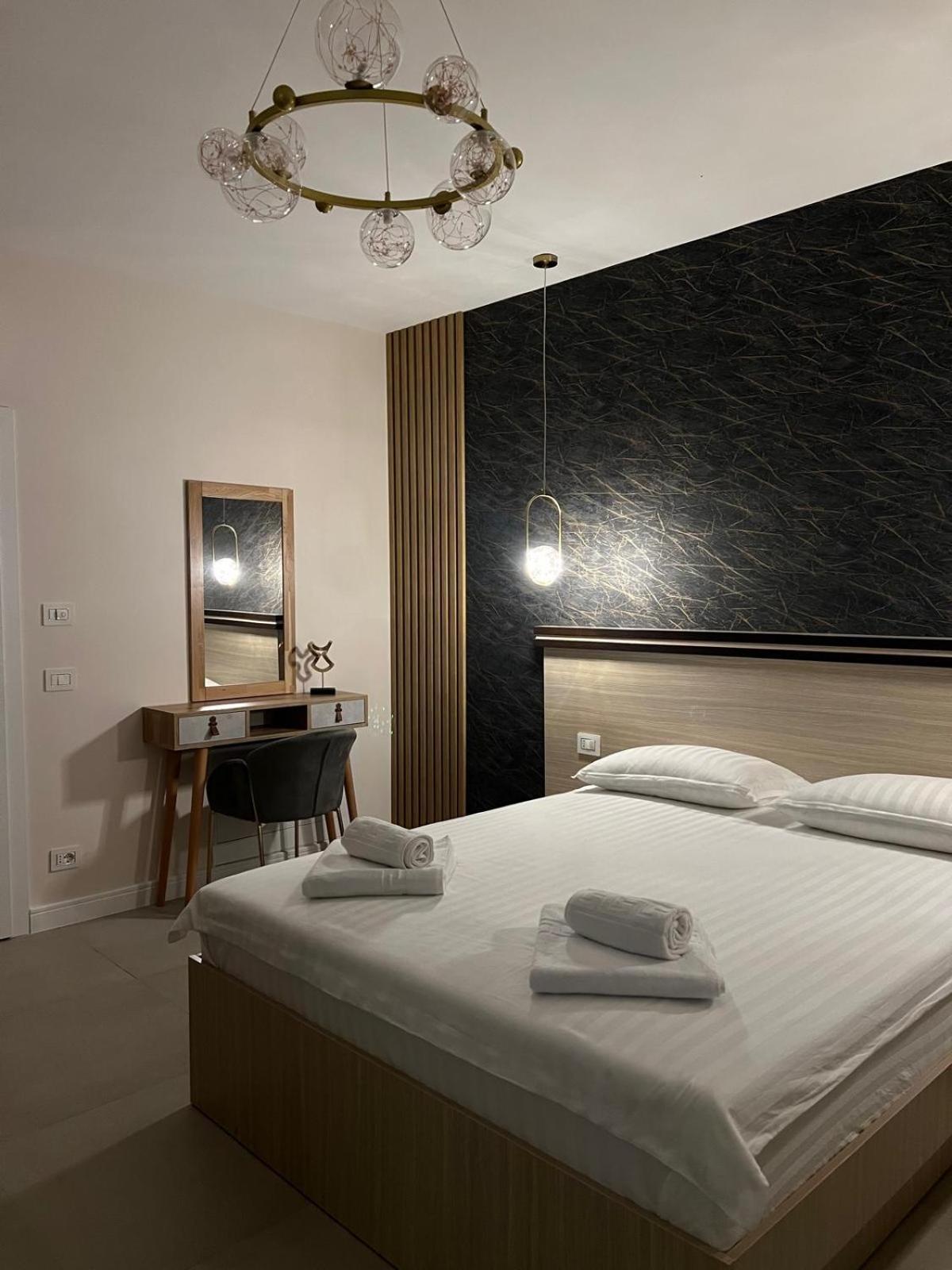 Pensiunea Villa D'Amici Mosnita Noua Экстерьер фото