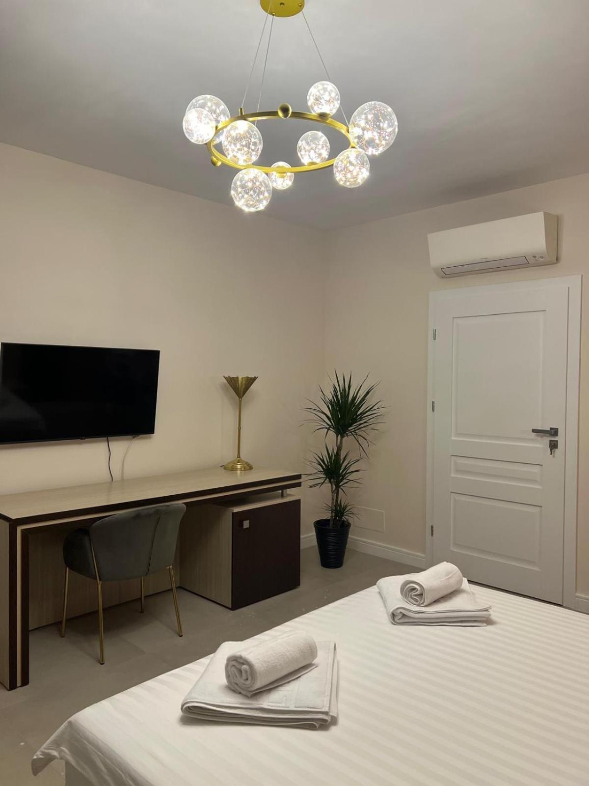 Pensiunea Villa D'Amici Mosnita Noua Экстерьер фото