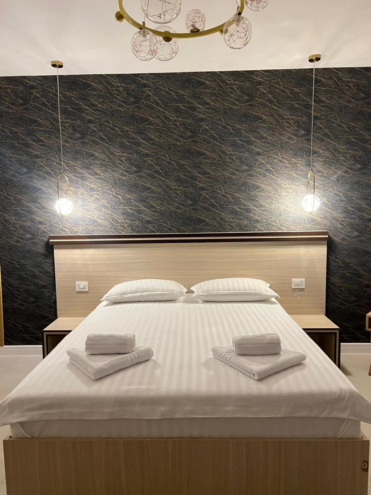 Pensiunea Villa D'Amici Mosnita Noua Экстерьер фото