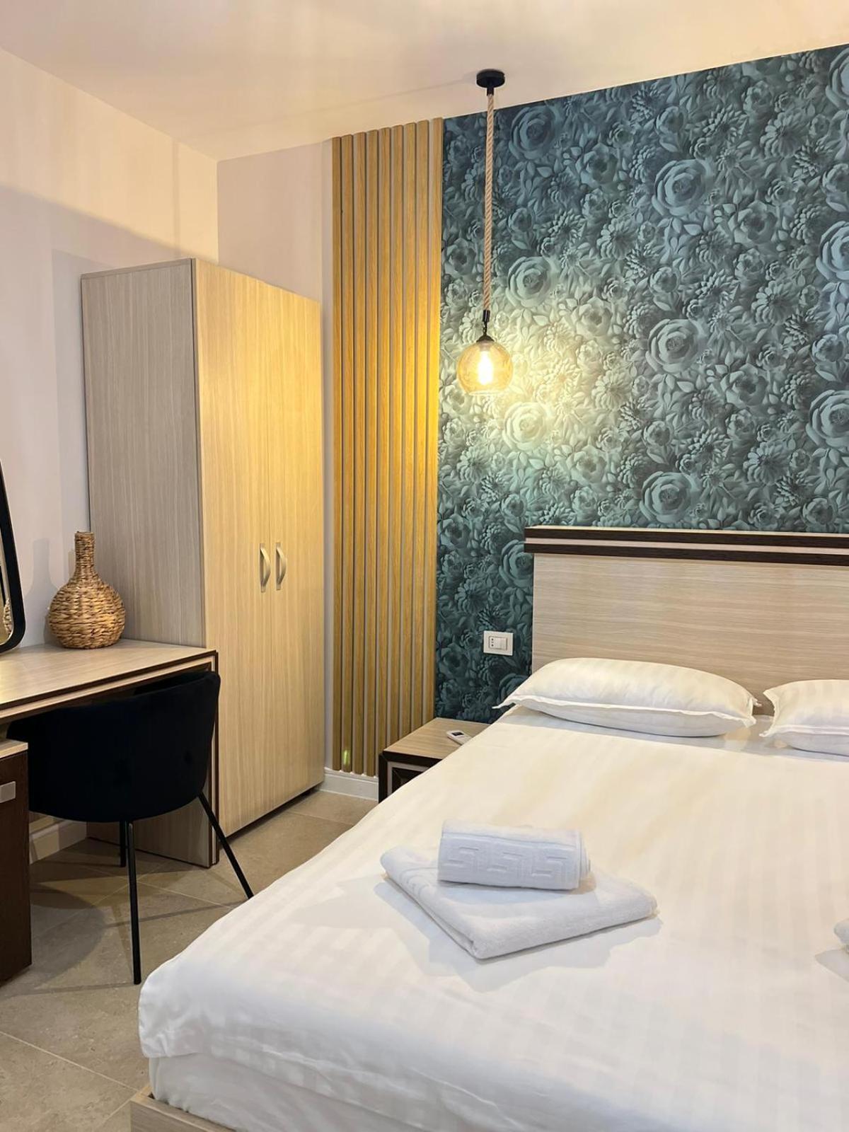 Pensiunea Villa D'Amici Mosnita Noua Экстерьер фото