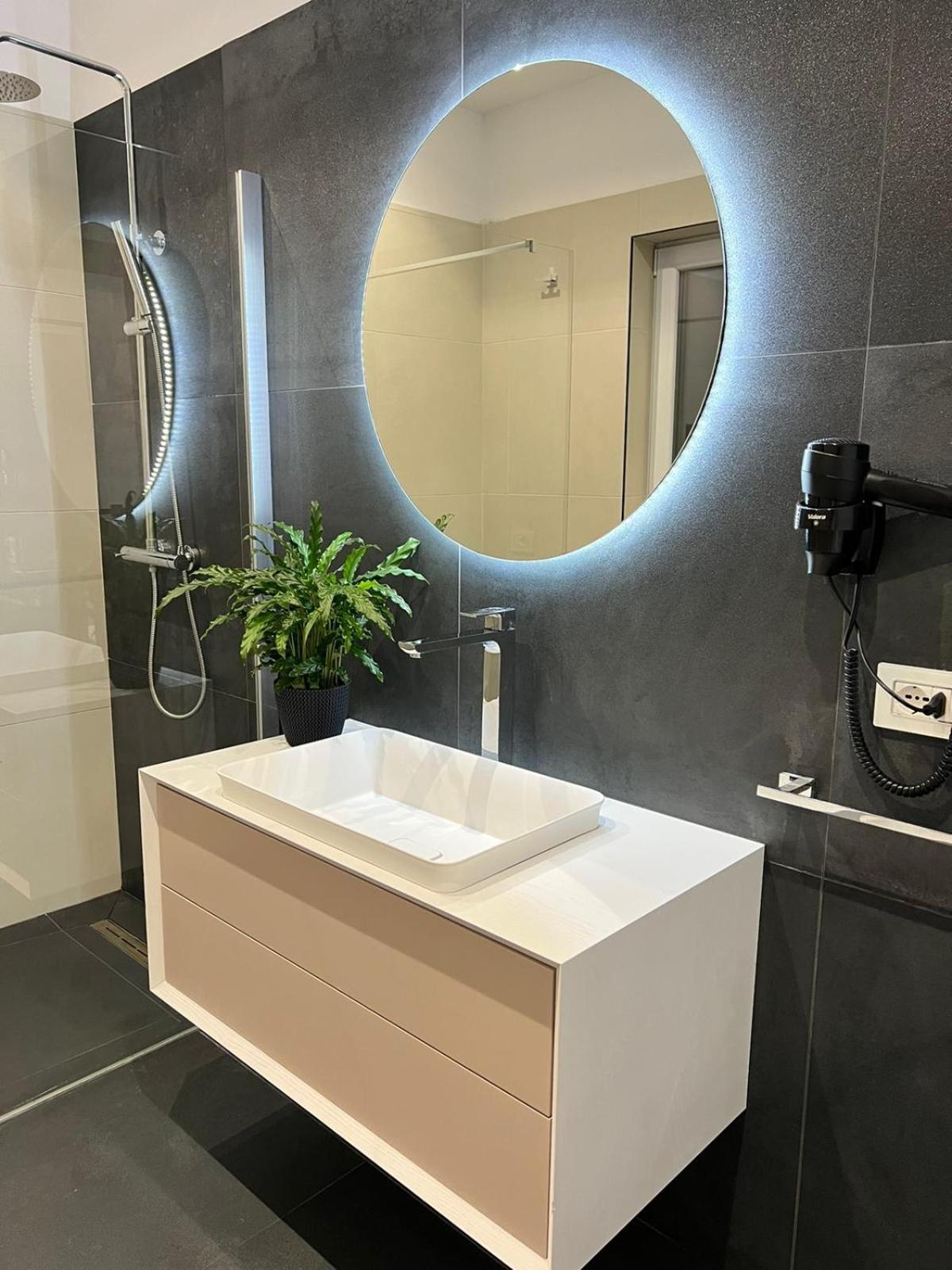 Pensiunea Villa D'Amici Mosnita Noua Экстерьер фото